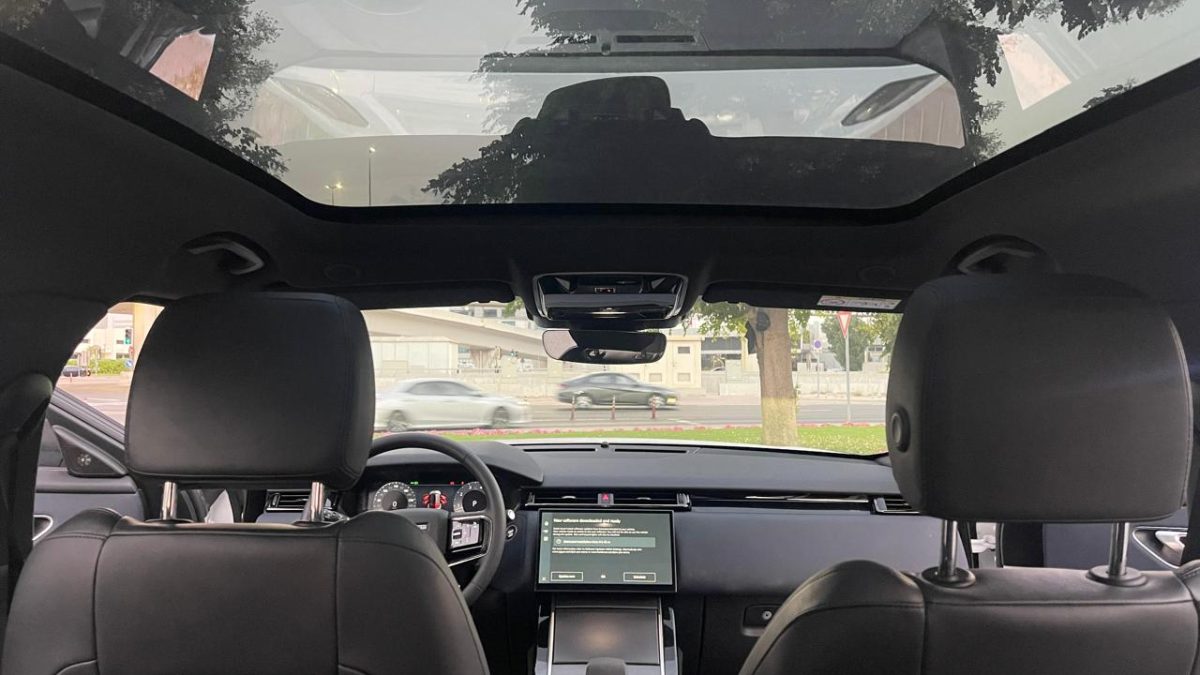Range rover velar 2025