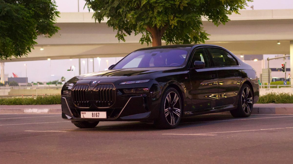 BMW 735i 2025