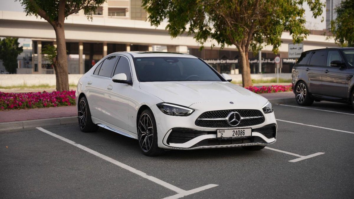Mercedes-Benz c200 2023