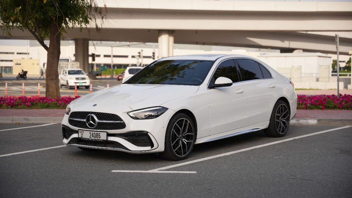 Mercedes-Benz c200 2023