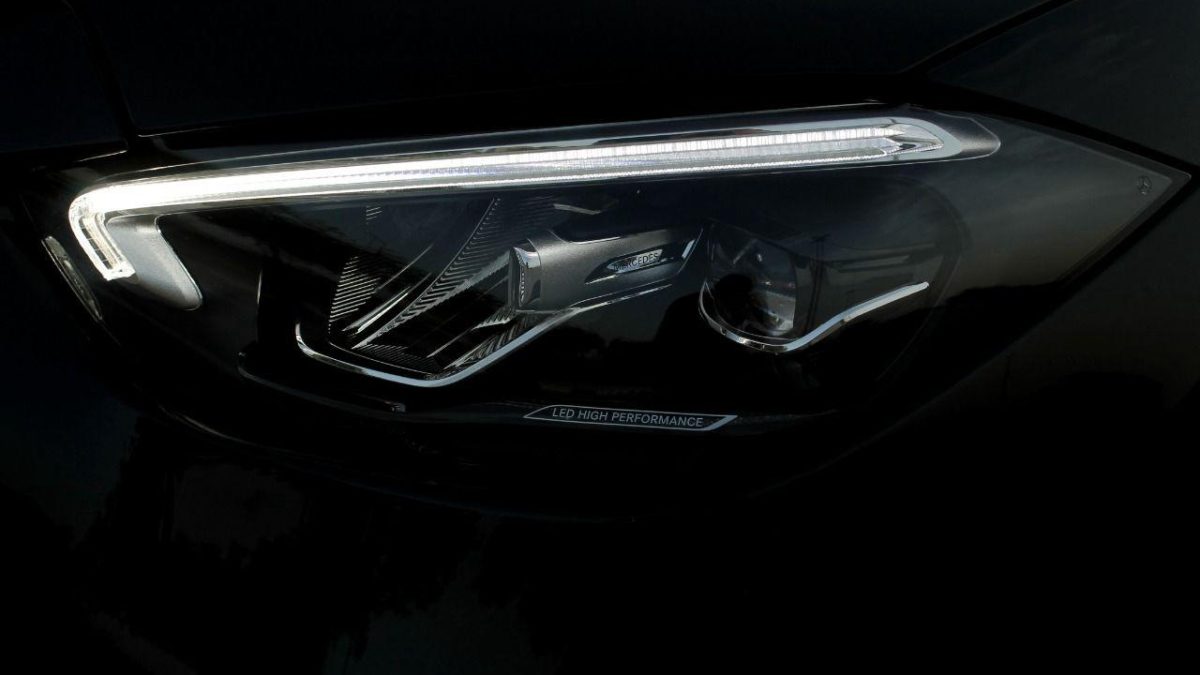 Mercedes-Benz C200  2025