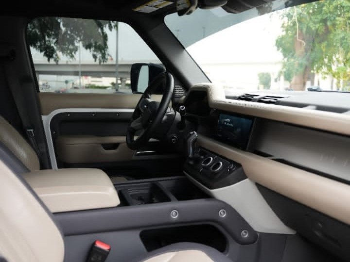 Range Rover Defender